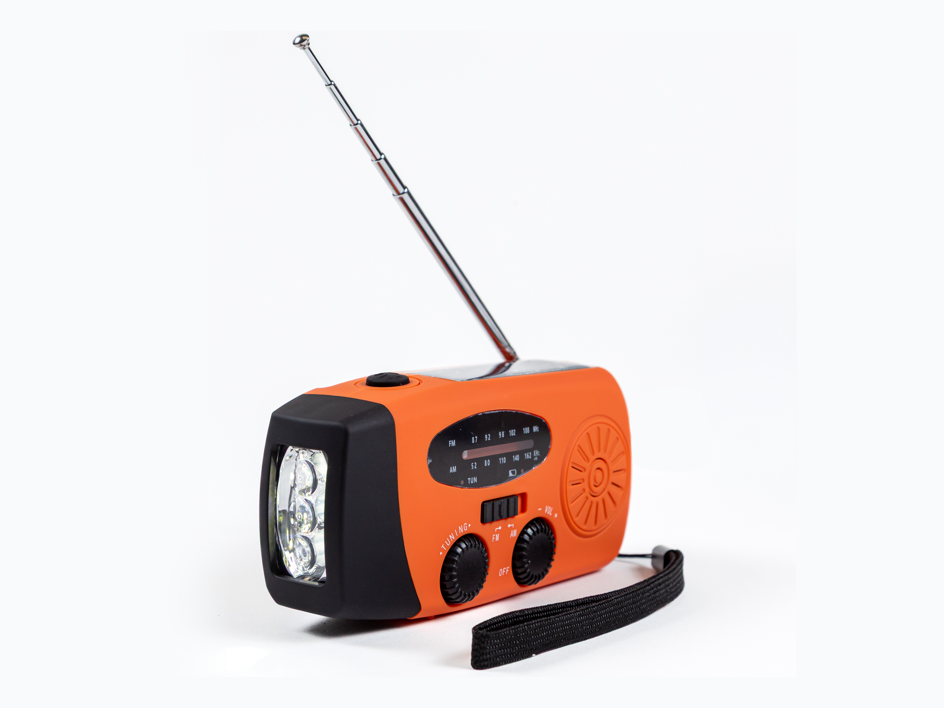 Draagbare AM-FM noodradio Veelzijdige noodradio met AM/FM-ontvangst, zaklamp, zonnepaneel, dynamo, USB-C, powerbank (2000mAh) en SOS-alarm. Compact, draagbaar en spatwaterdicht – ideaal voor elke noodsituatie.